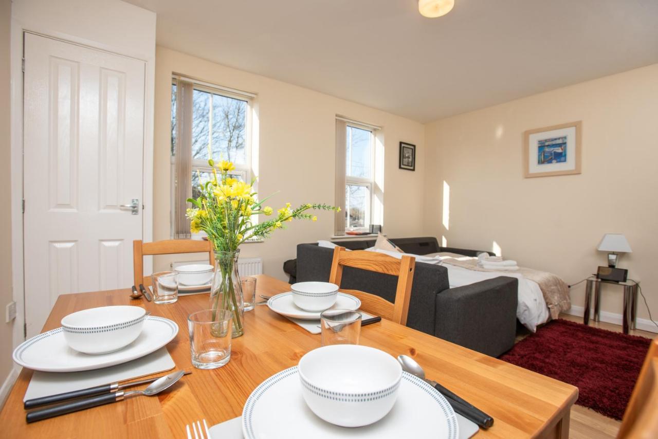 Cowley Spacious Flat With Parking, Oxford Exteriör bild